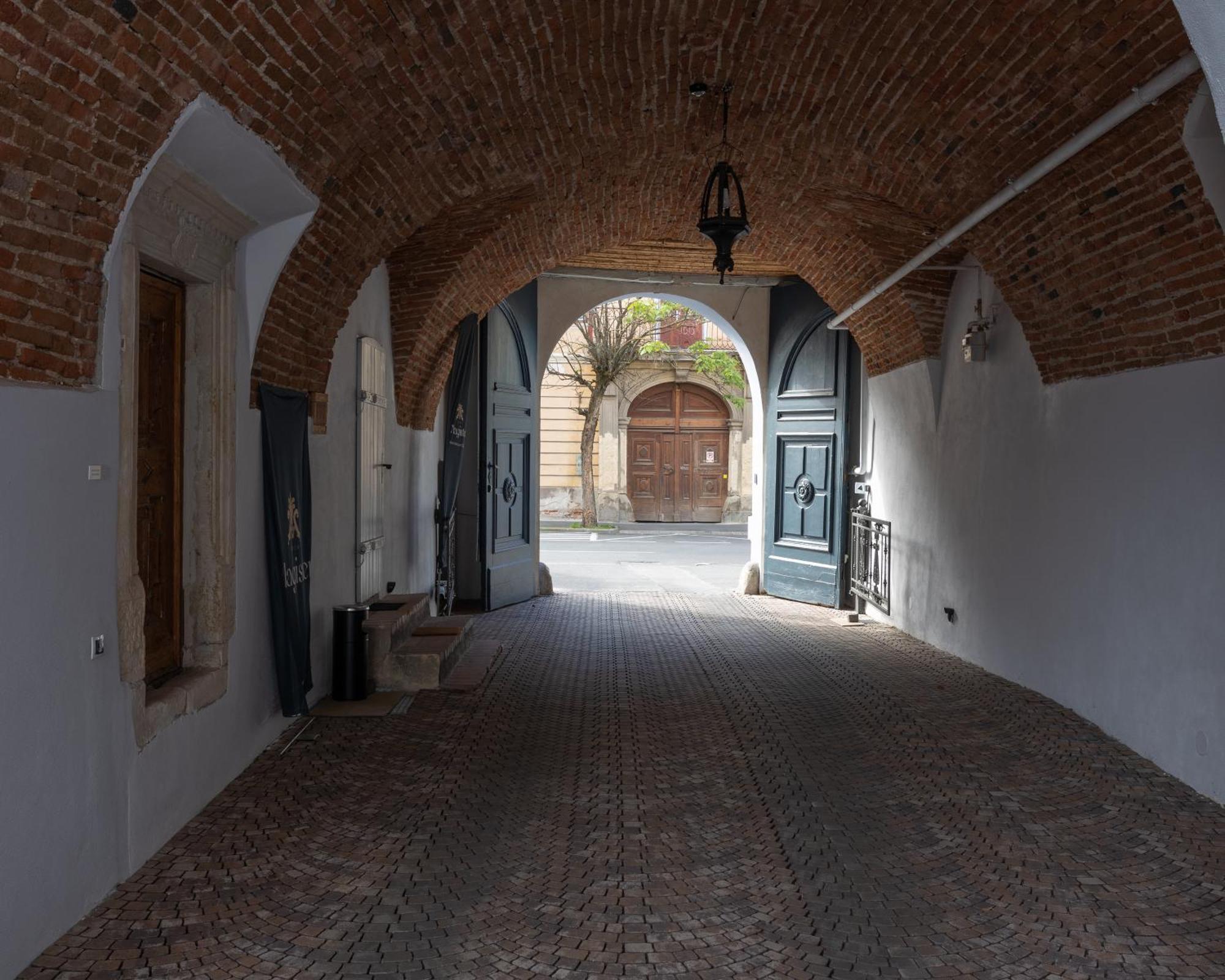 Magister Seven Bed & Breakfast Sibiu Exterior foto