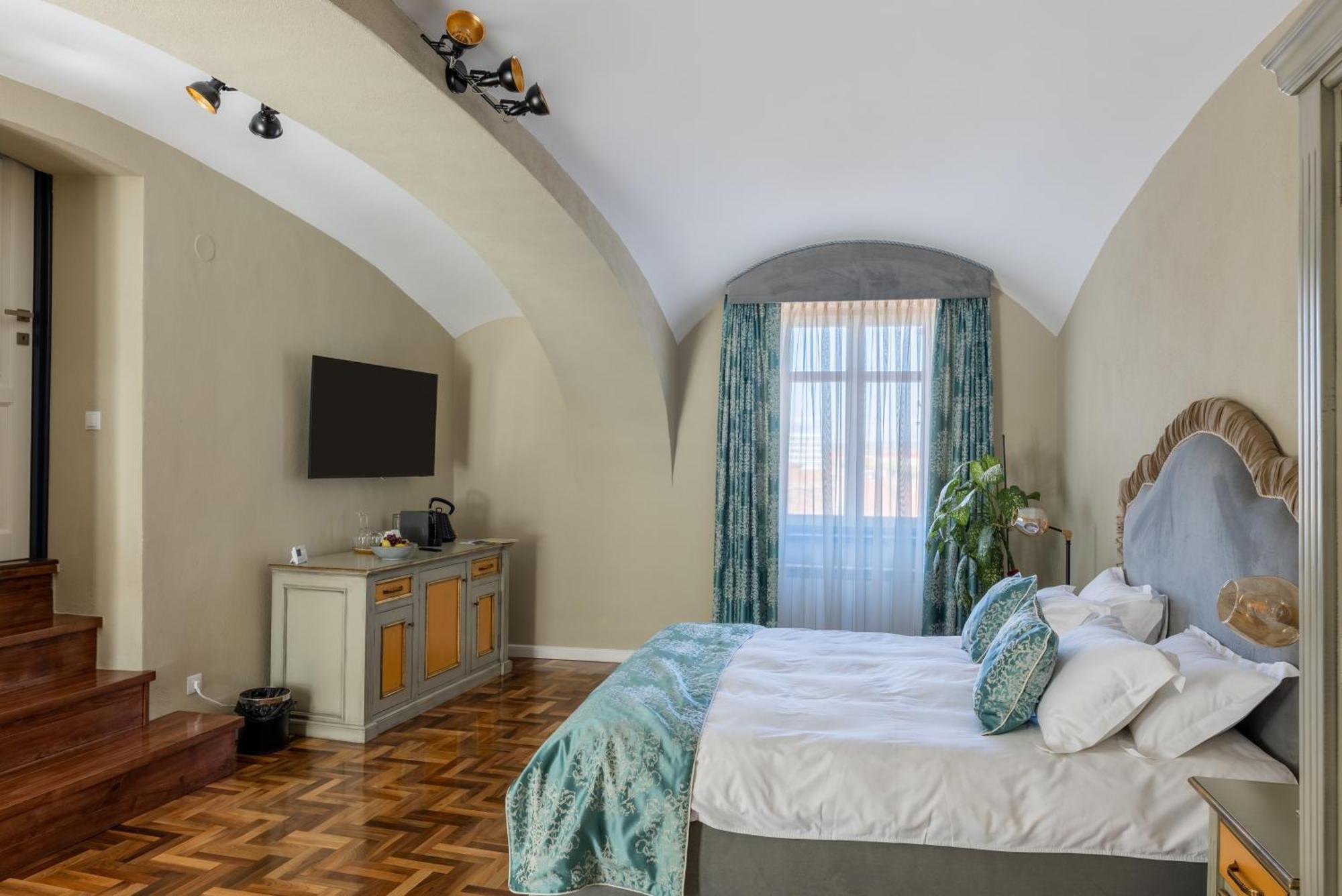 Magister Seven Bed & Breakfast Sibiu Exterior foto